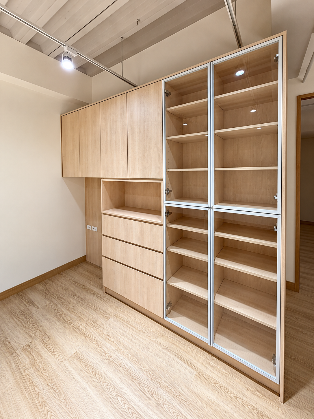 書櫃/展示櫃/懸空層板